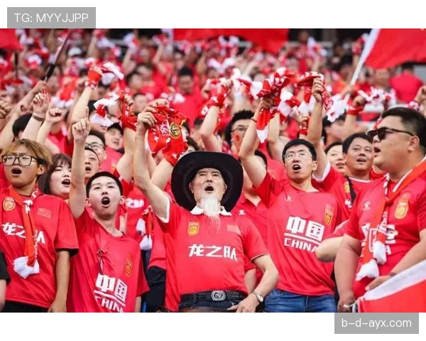 中超工体座无虚席，球迷热情助阵点燃球队斗志