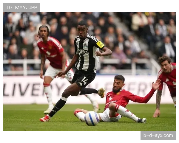 纽卡斯尔状态回升主场迎战曼联,剑指英超关键三分 纽卡斯尔状态回升主场迎战曼联,剑指英超关键三分