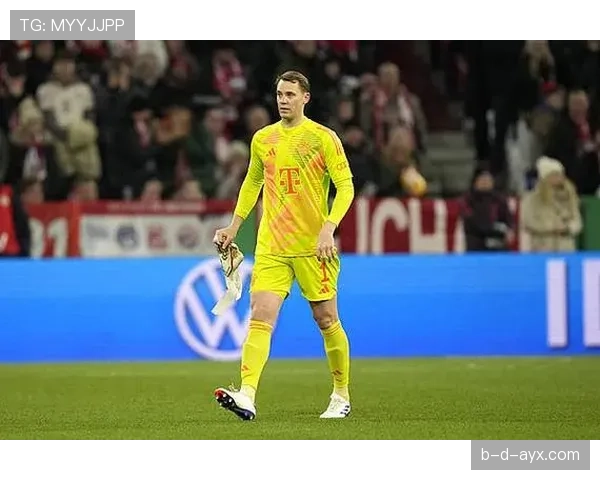 诺伊尔在高压体系中的战术作用解析